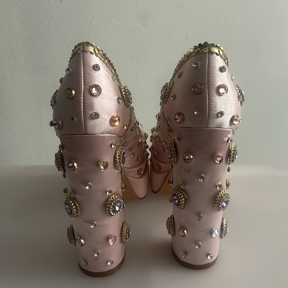 Elegant Pink Embellished Women's Heels - Picture 7 of 9